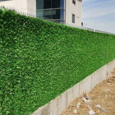 What is the best artificial hedge?