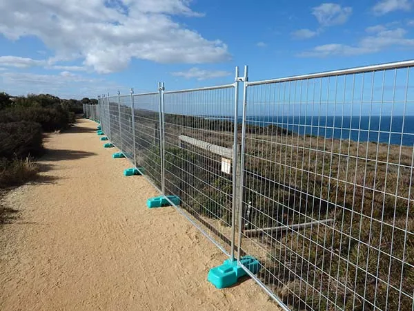 mobile fence doors