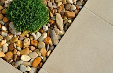 Aesthetic Solution to Drainage Problems with Gravel Paving