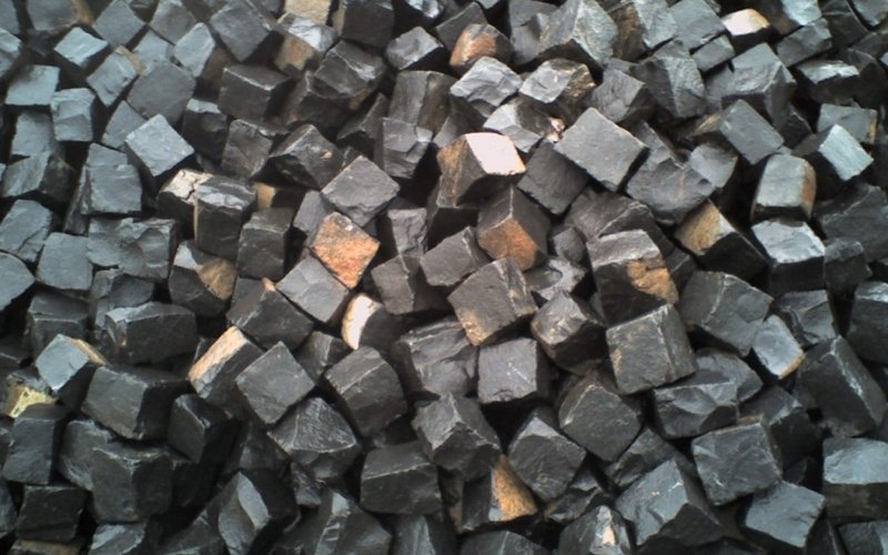 What Are the Properties and Advantages of Basalt Stone