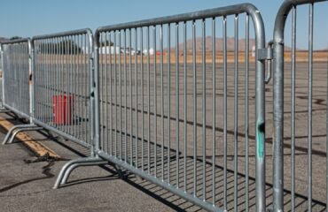 6 Critical Features to Consider When Choosing Portable Mobile Fencing